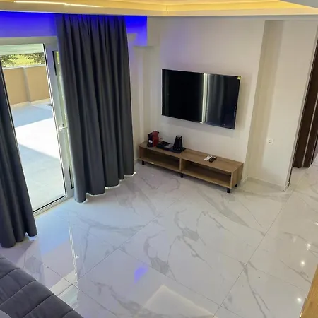 Olympiada Girni Apartment *